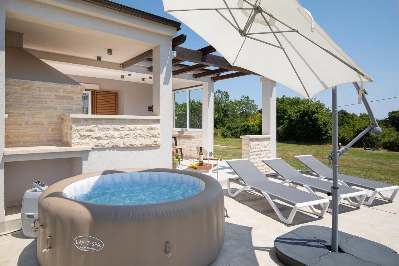 Villa Irena Medulin Exteriör bild