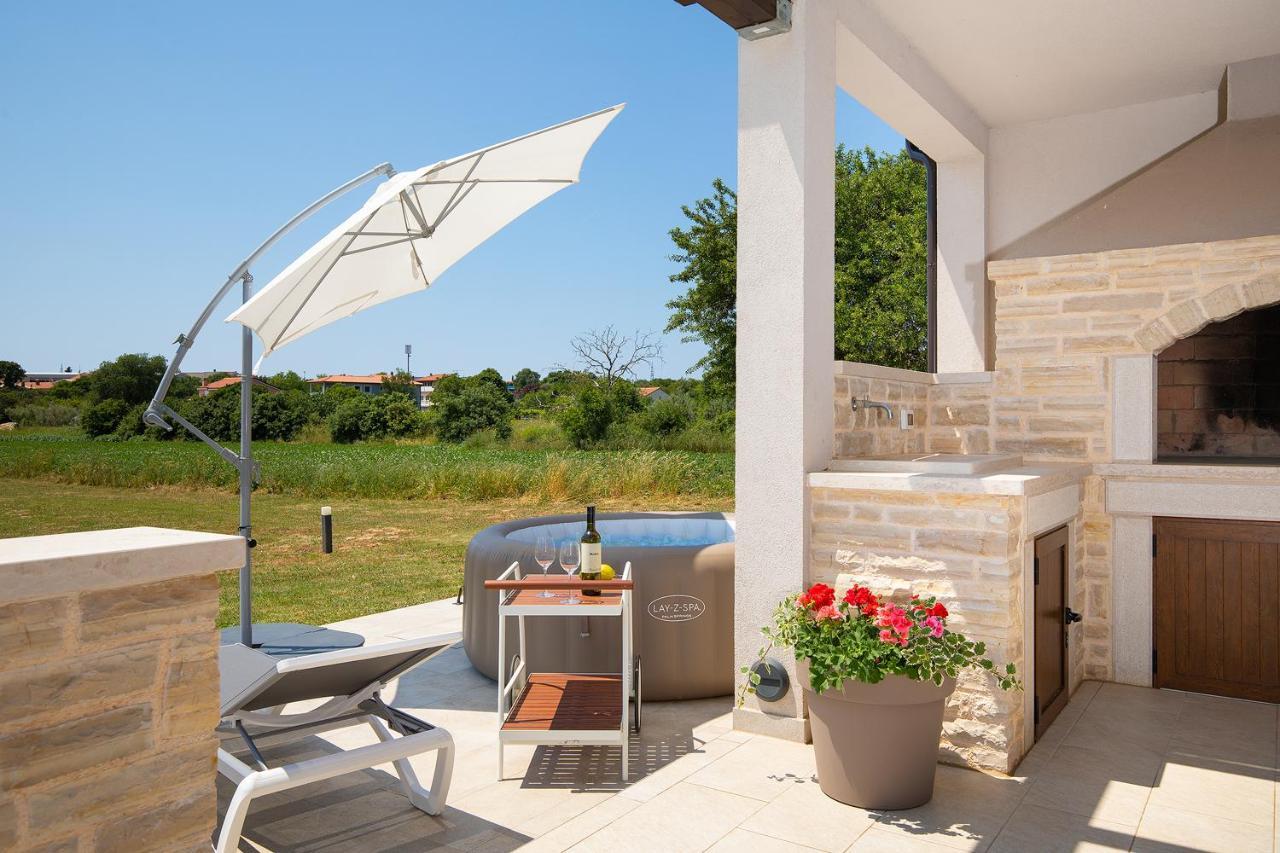 Villa Irena Medulin Exteriör bild